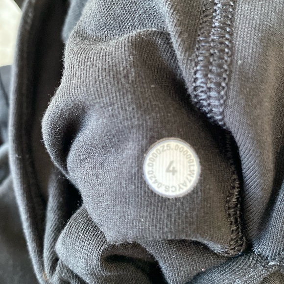 ❤️ Lululemon Inner Glow High Rise Modal Short 3" Black Size 4 - Picture 7 of 7